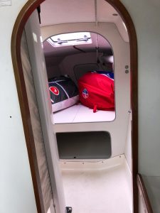 Interior 6