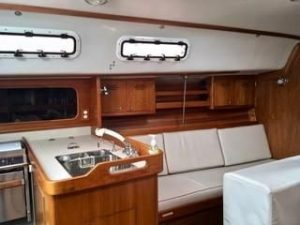 6849559_20180928074230907_1_XLARGE